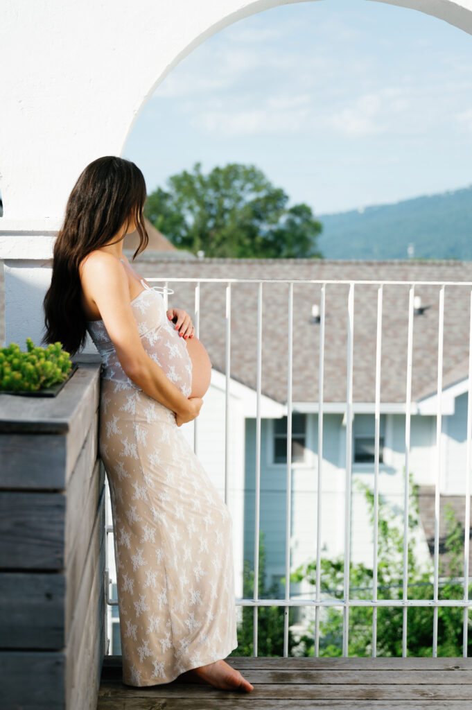 Fun-filled Maternity Session | Chattanooga, TN Maternity Photographer