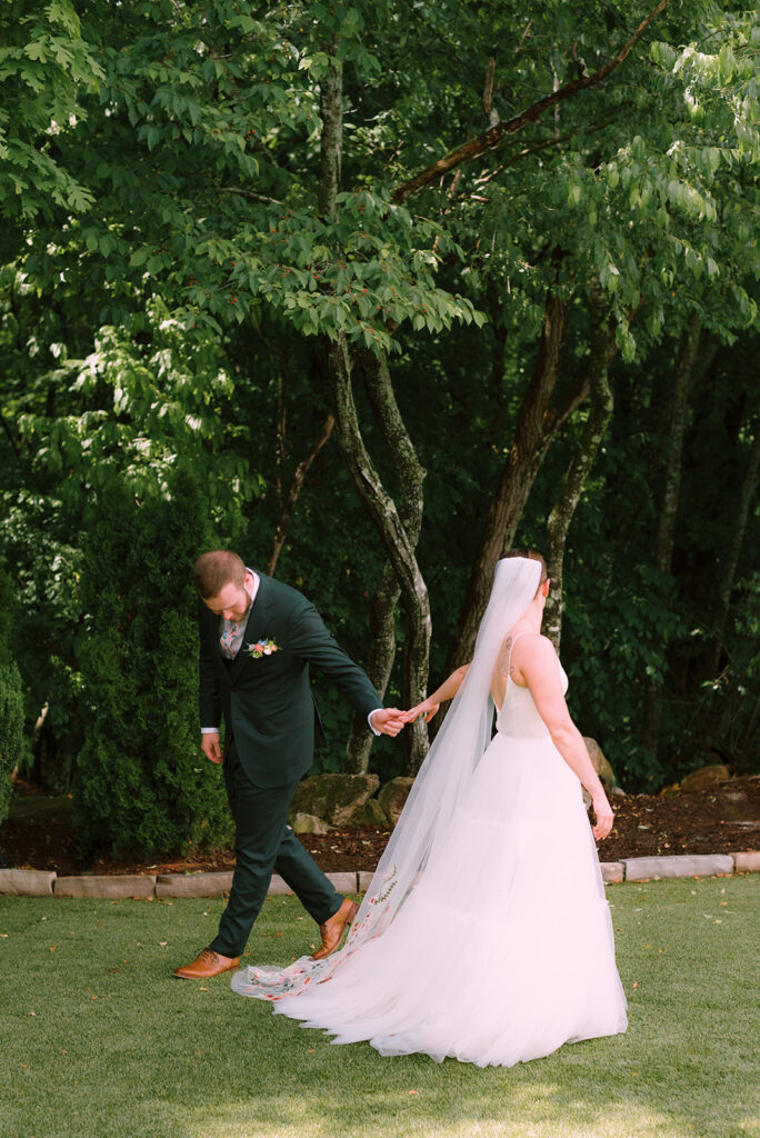 Tags Photography captures a rainy Spring Wedding at Meadows at Mossy Creek.