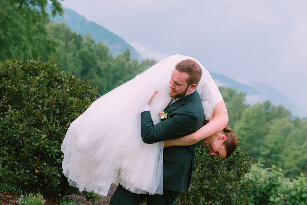 Tags Photography captures a rainy Spring Wedding at Meadows at Mossy Creek.