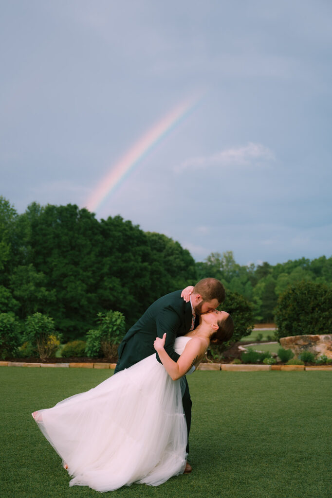 A Spring wedding at Meadows at Mossy Creek captured by Tags Photography